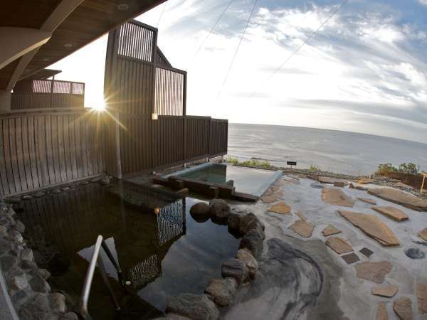 Open-air bath